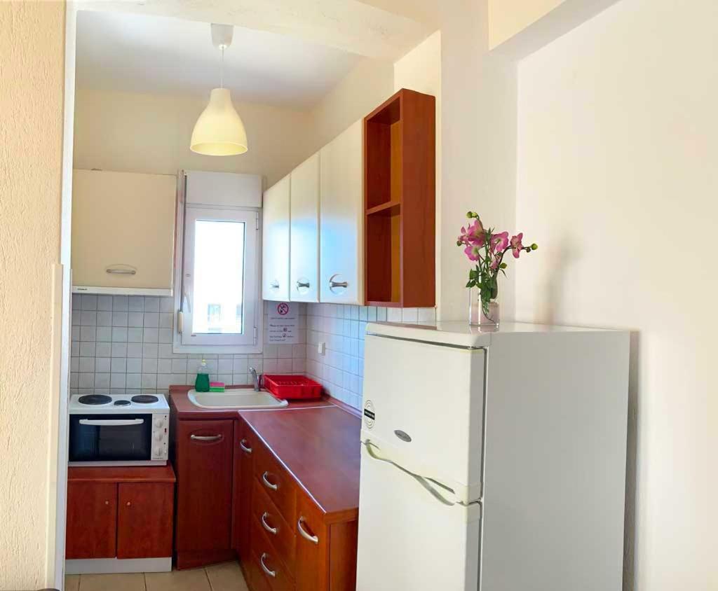 Helena'S Apartments - Nikiti Kültér fotó
